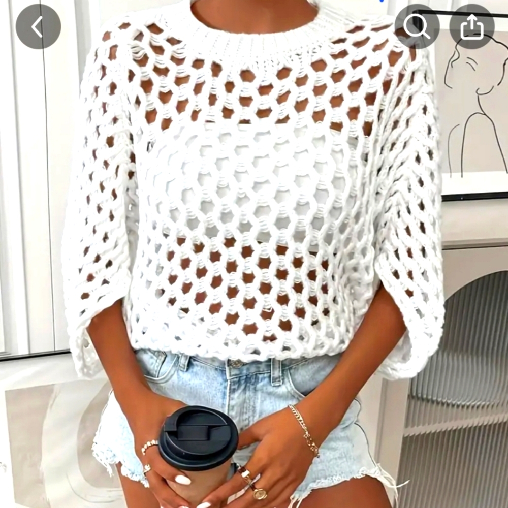 Women's Breathable Knit Sweater with Cut-Out Detail, Round Neck